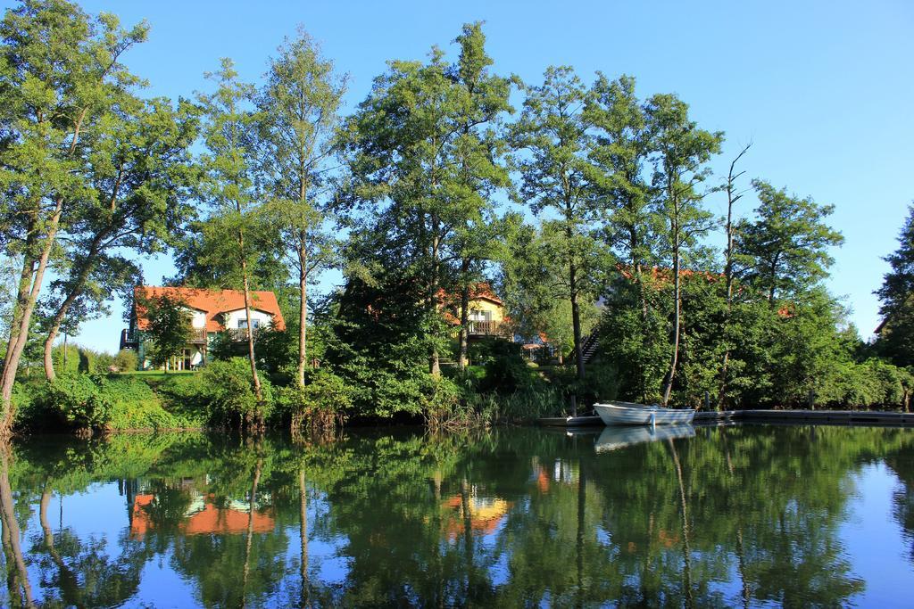 Mueritzparadies - Feriendorf Alte Fahrt Rechlin Exterior photo